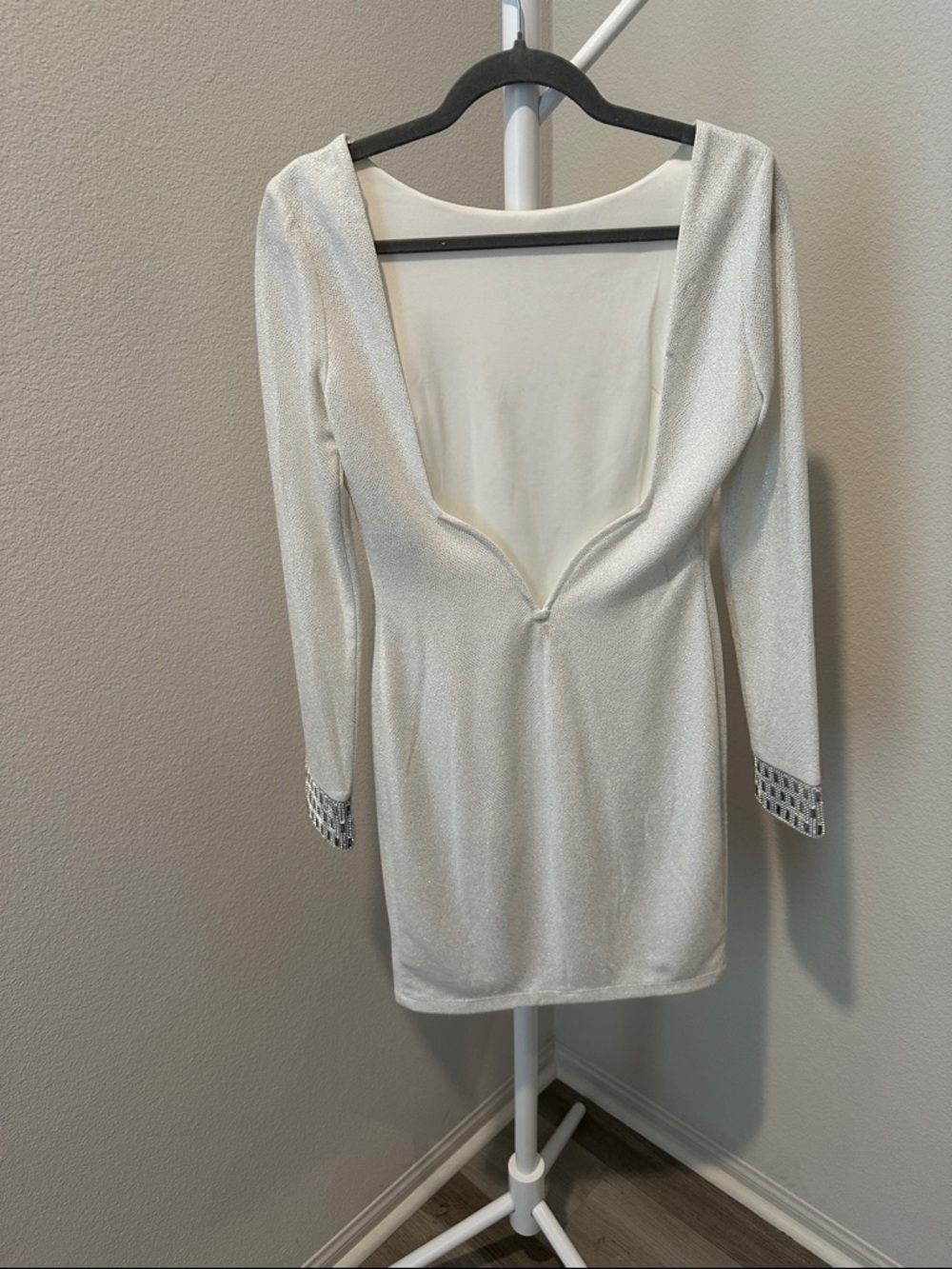 Vintage Jodi Kristopher White Sparkly Long-Sleeve Dress with Embellished Cuffs - Picture 2 of 11